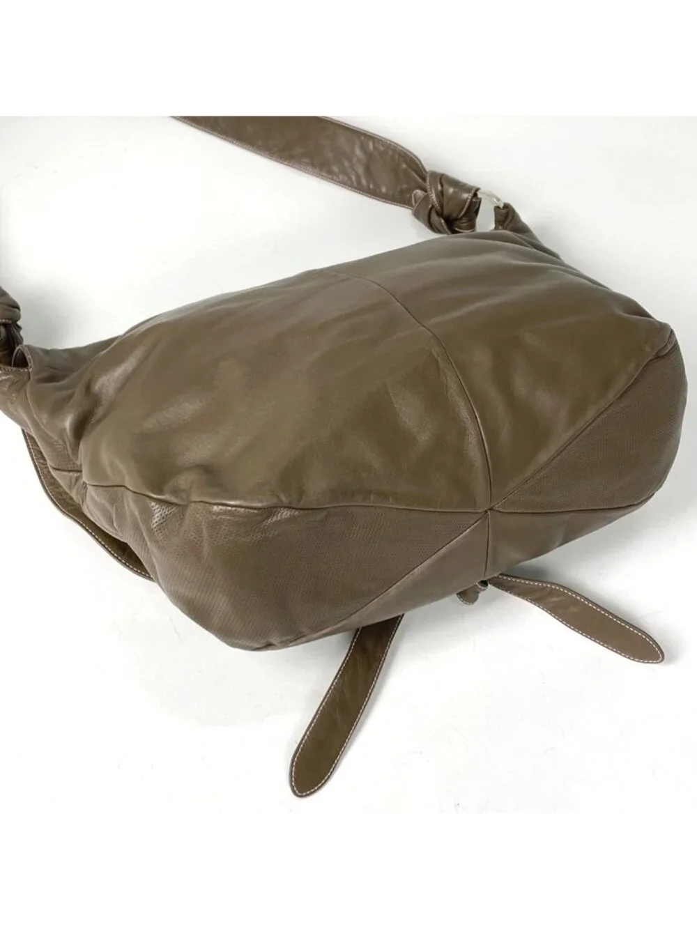 Loewe Shoulder Bag Anagram Leather Khaki